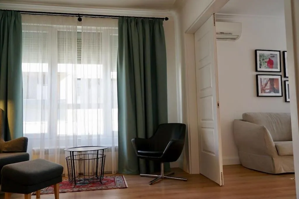 Aristocratic Apartment With A Parking Spot Sófia