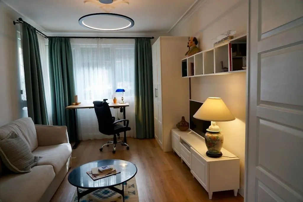Aristocratic Apartment With A Parking Spot Sófia