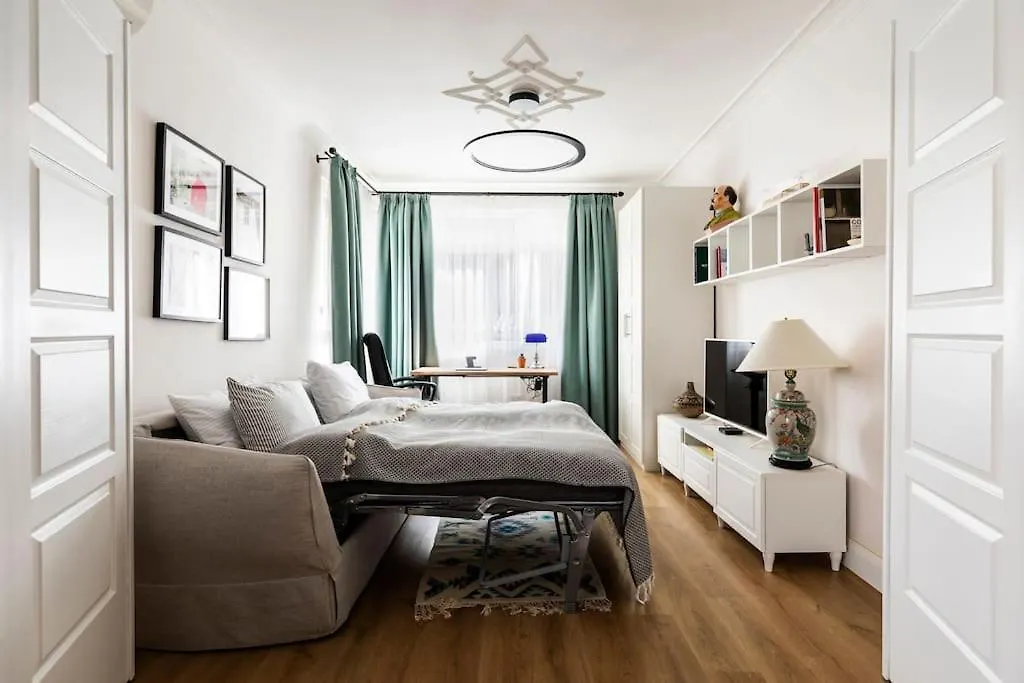 Aristocratic Apartment With A Parking Spot Sófia